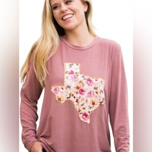 Wanderer by Southern Grace Long-Sleeve oversized tee with Floral Texas Patch